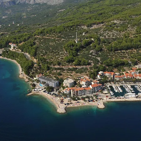 In 6483 * Podgora (Split-Dalmatia)